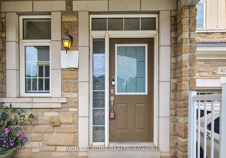 423-grindstone-trail-oakville-ontario-w13727760