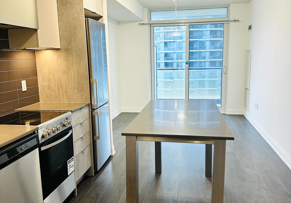 30-gibbs-road-toronto-etobicoke-ontario-w13728016