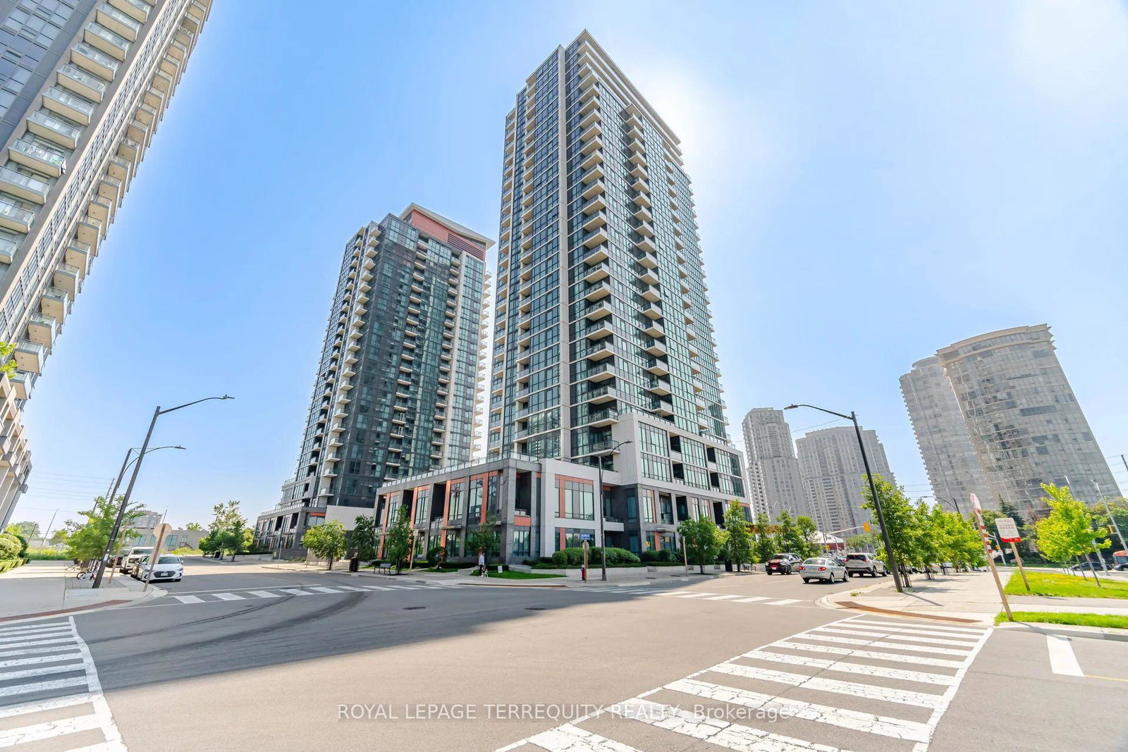 75-eglinton-avenue-w-mississauga-ontario-w13728054