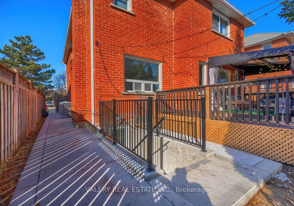 6891-e-hickling-crescent-e-mississauga-ontario-w13728150