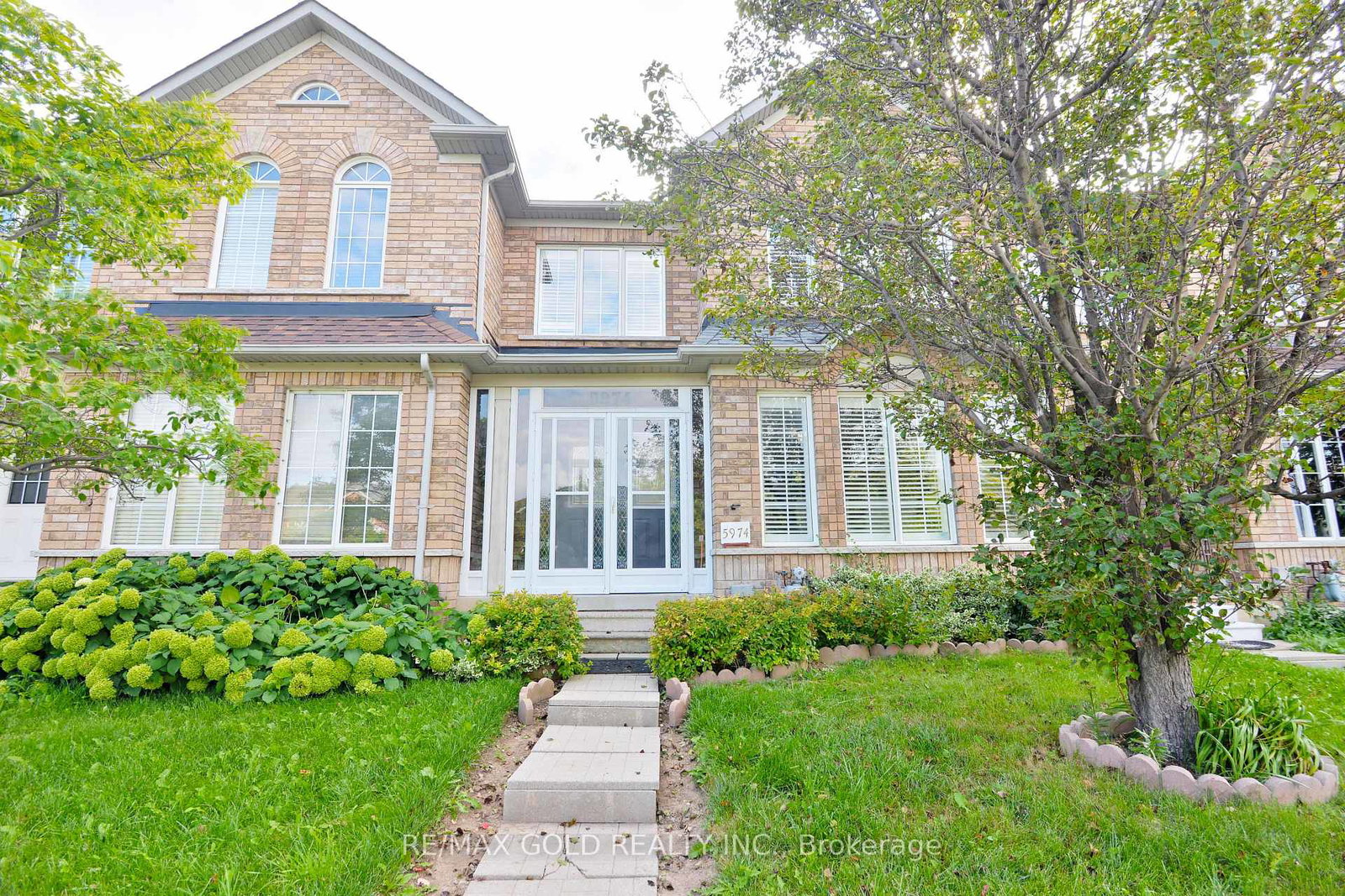 5974-tenth-line-mississauga-ontario-w13728198