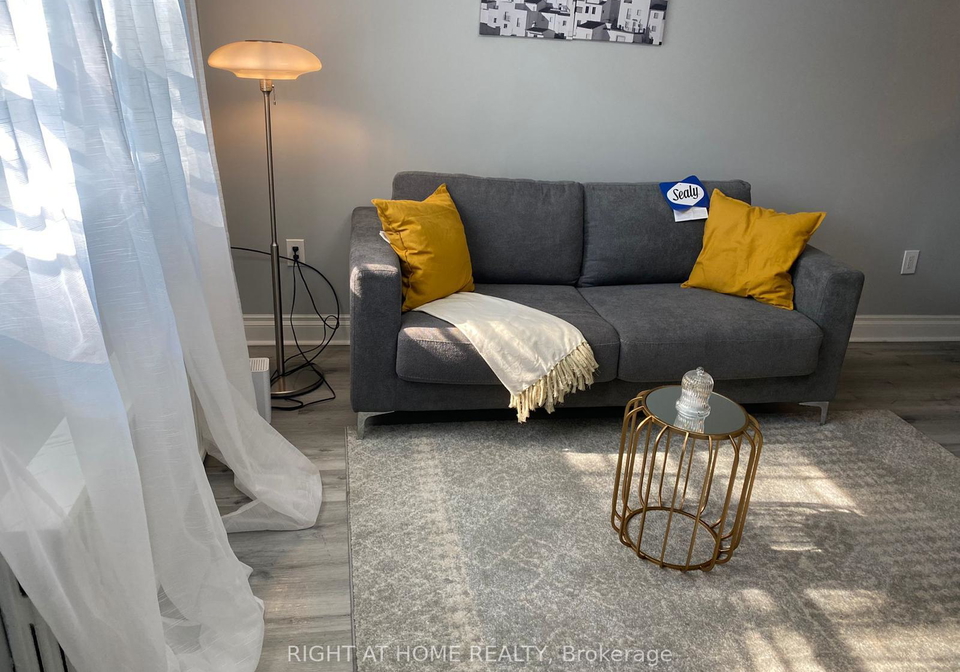 9-donald-avenue-toronto-toronto-ontario-w13728388