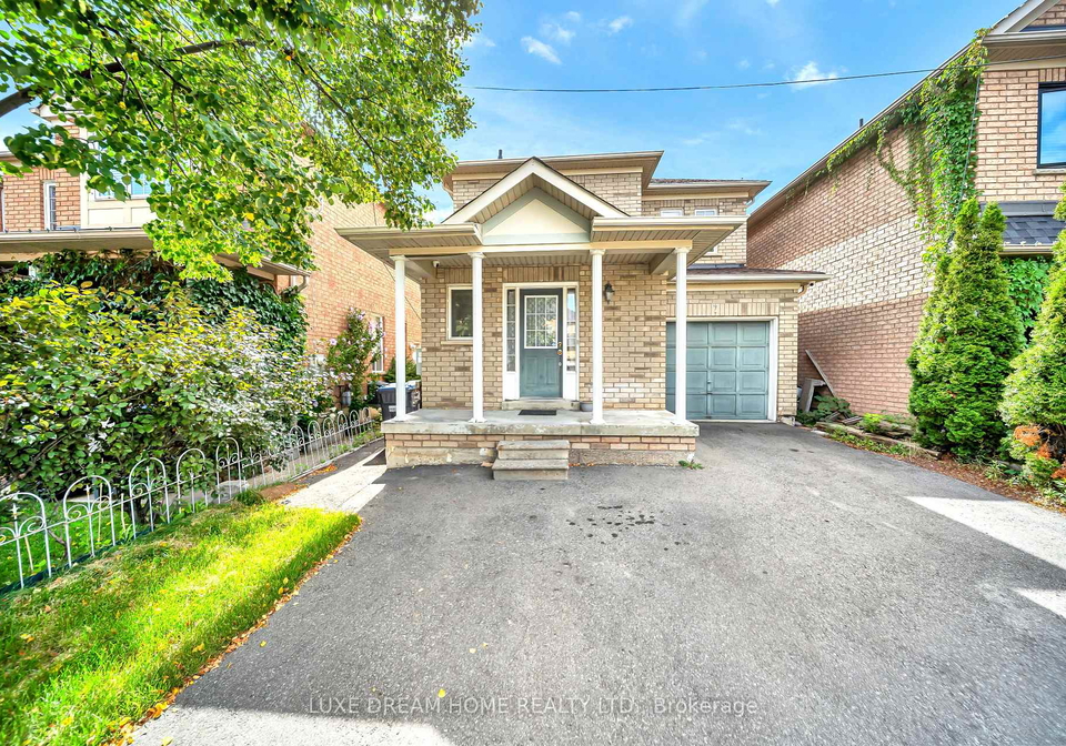 7-grape-trail-brampton-ontario-w13728450