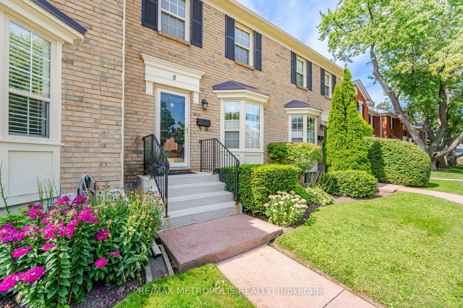 2390-woodward-avenue-burlington-ontario-w13728610