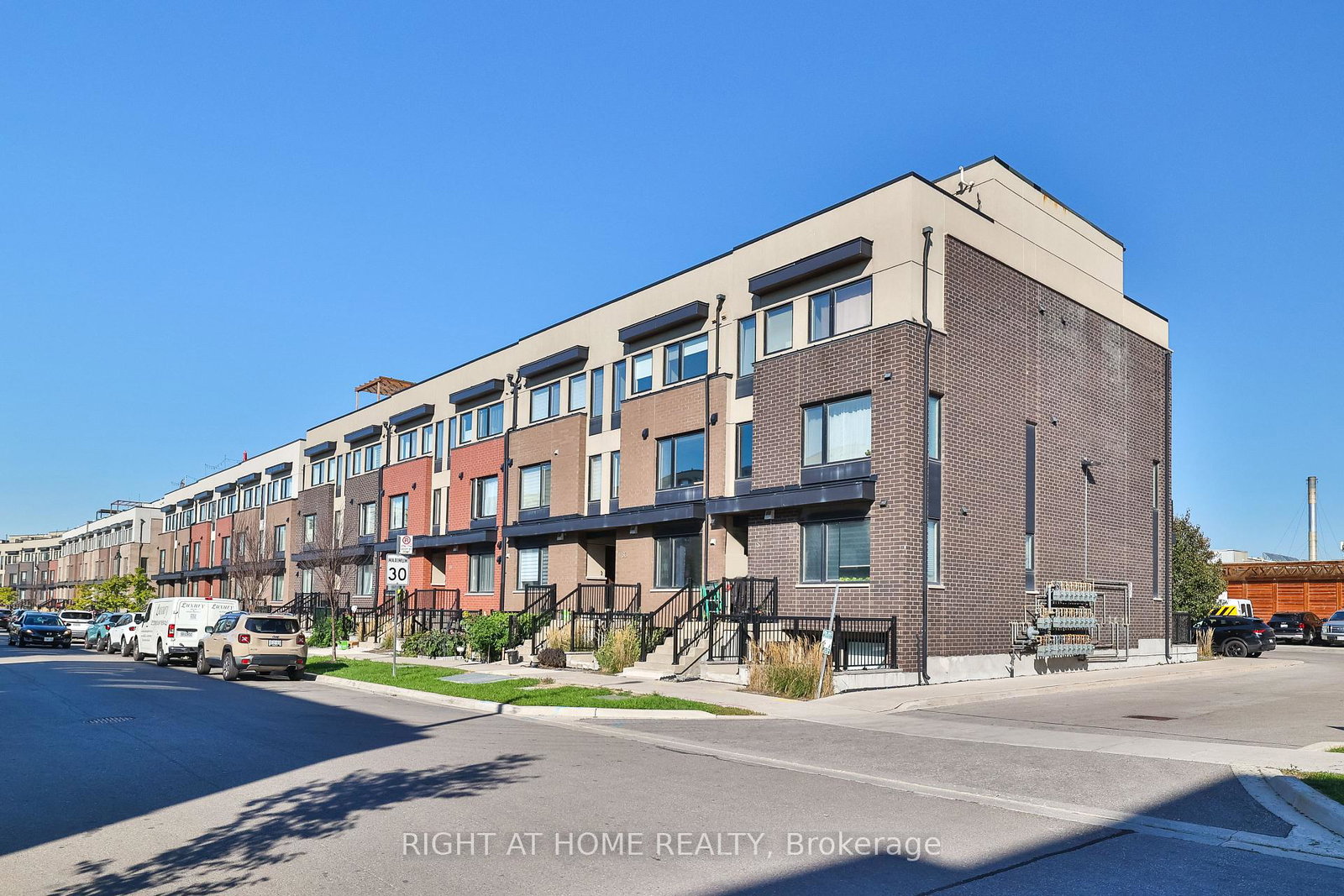 15william-duncan-road-toronto-york-ontario-w13728678