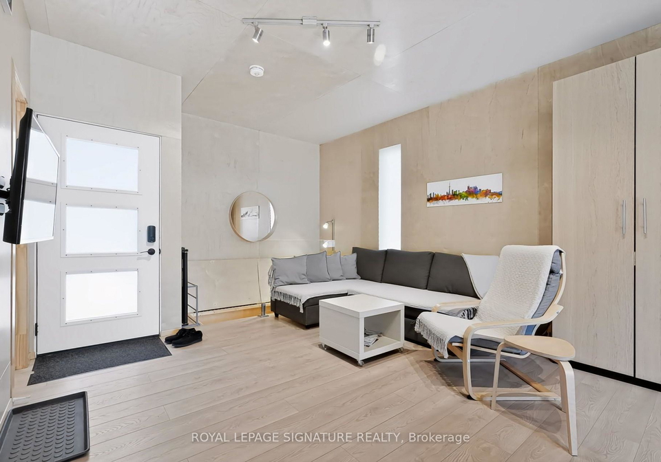 9-parker-avenue-toronto-etobicoke-ontario-w13728704