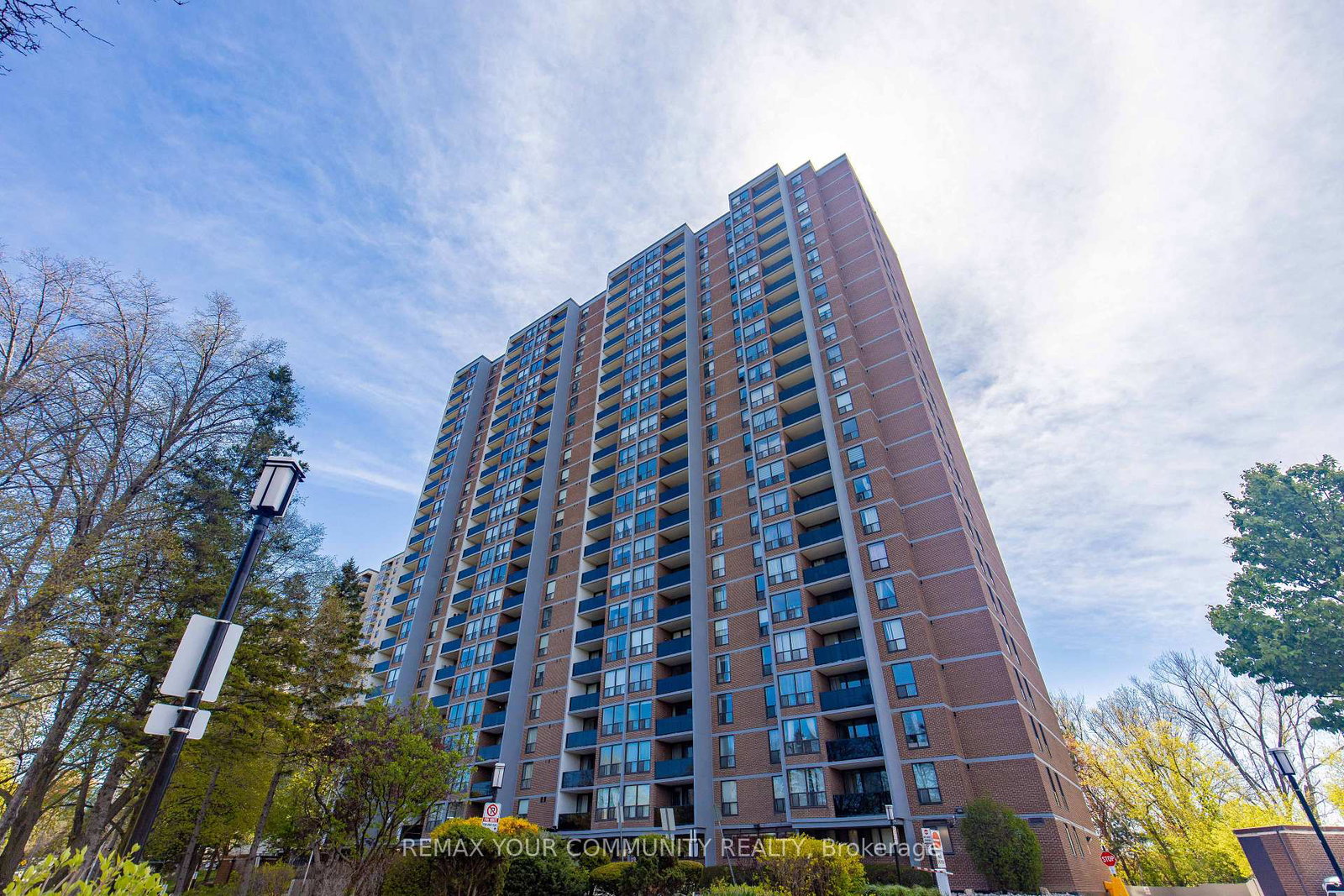 85-emmett-avenue-toronto-north-york-ontario-w13729044