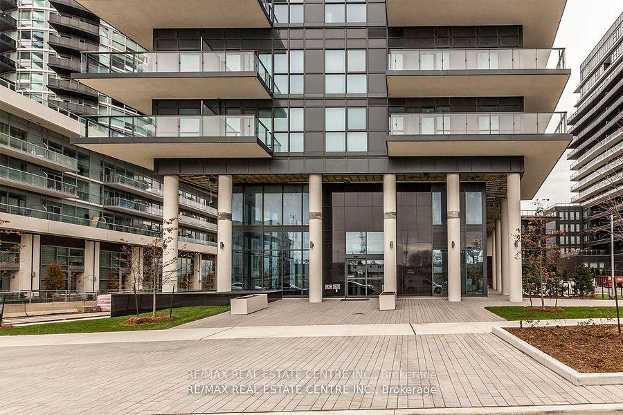 39-annie-craig-drive-toronto-etobicoke-ontario-w13729110