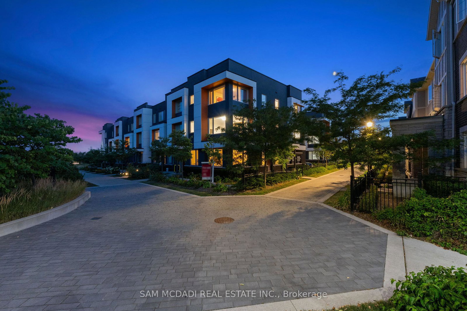 3006-creekshore-common-oakville-ontario-w13729238