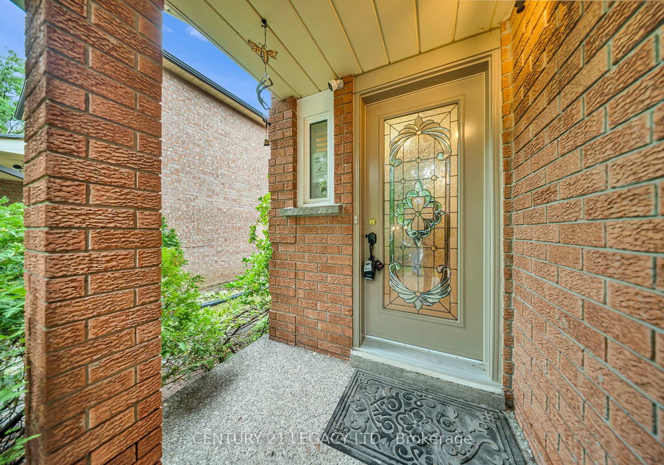 6772-dolmage-court-mississauga-ontario-w13729308
