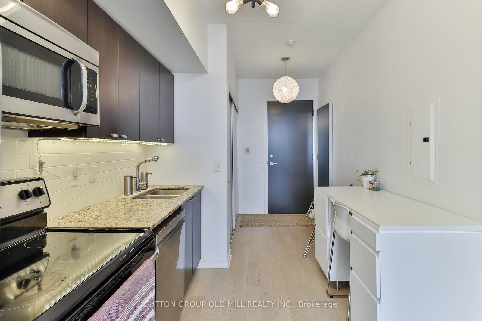 105-the-queensway-toronto-toronto-ontario-w13729322
