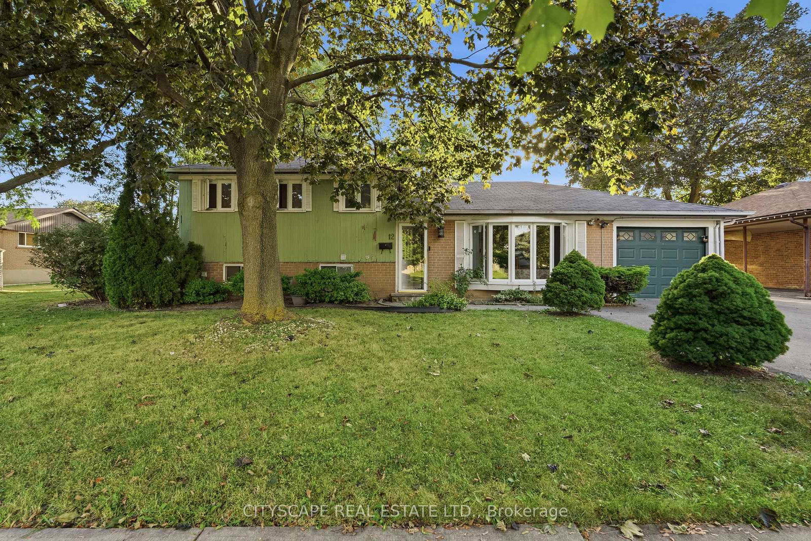 12-vanderbrent-crescent-toronto-etobicoke-ontario-w13729344