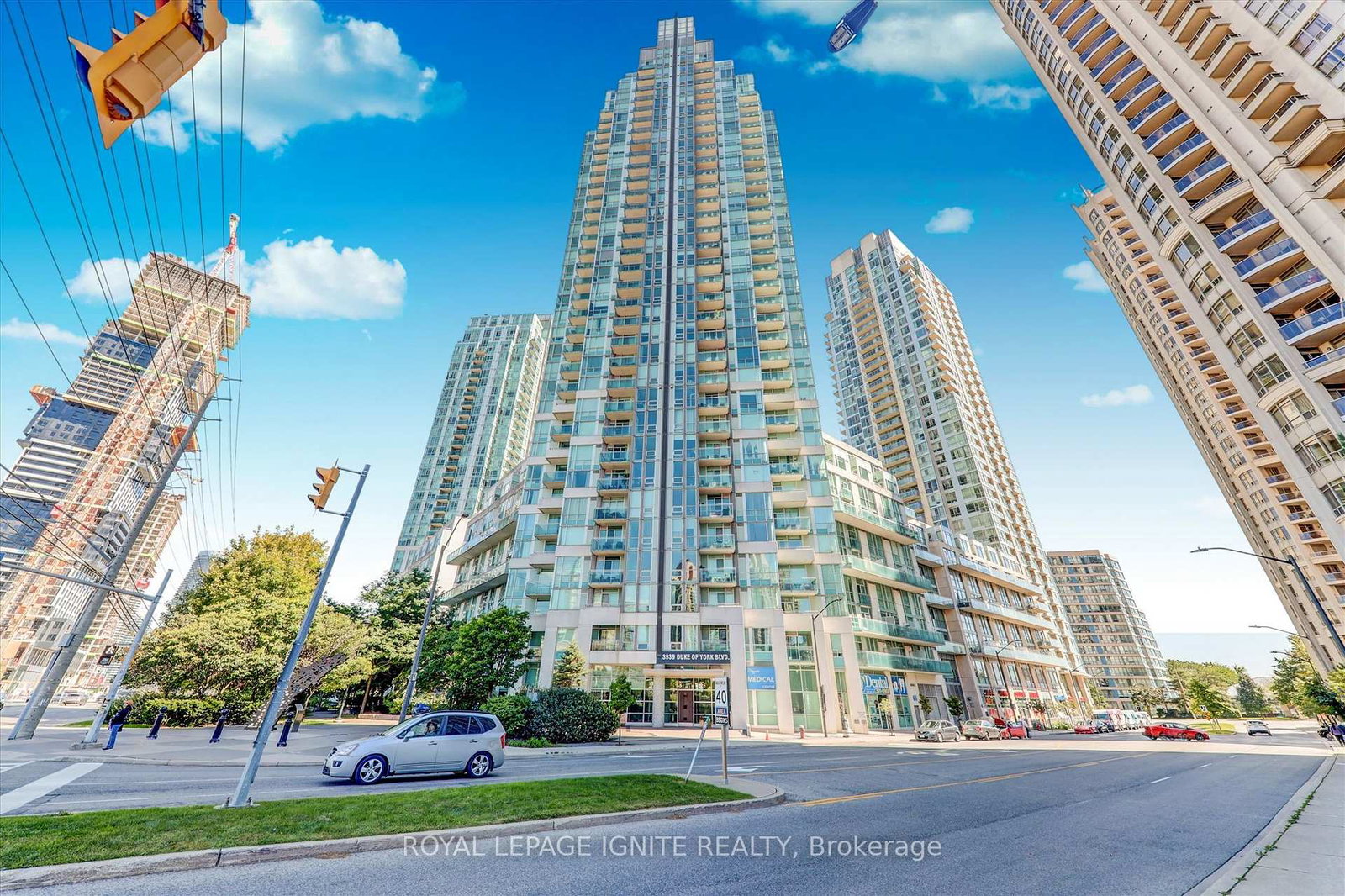 3939-duke-of-york-boulevard-mississauga-ontario-w13729346