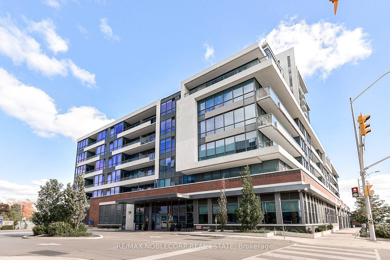 1-hurontario-street-mississauga-ontario-w13730096