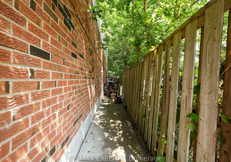 32-morton-way-brampton-ontario-w13730278