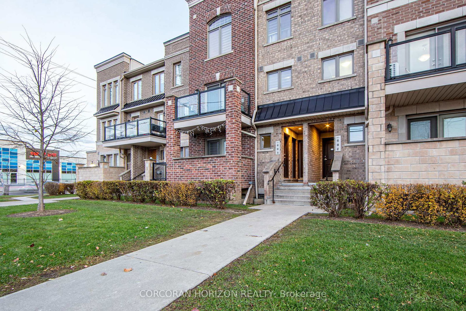 2315-sheppard-avenue-w-toronto-york-ontario-w13730450