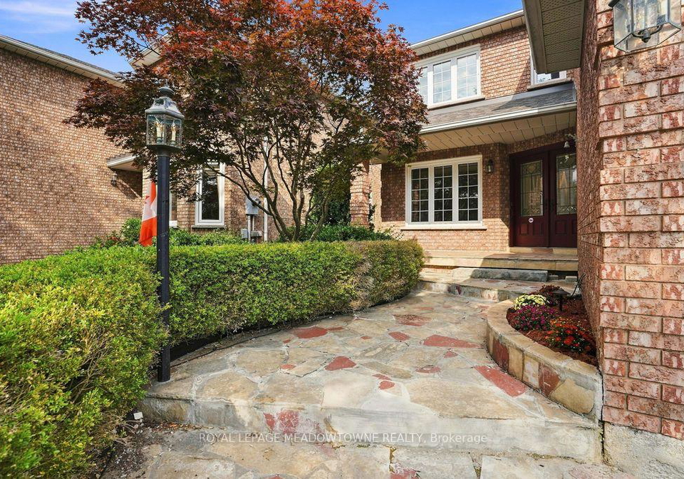 3628-cajun-crescent-mississauga-ontario-w13730474