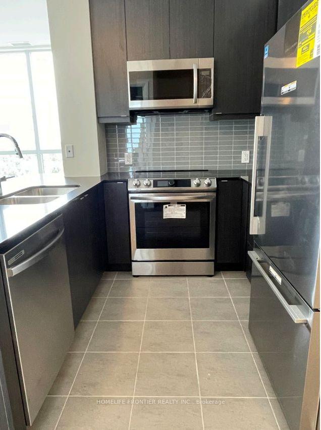 50-nw-thomas-riley-road-ne-toronto-etobicoke-ontario-w13730772