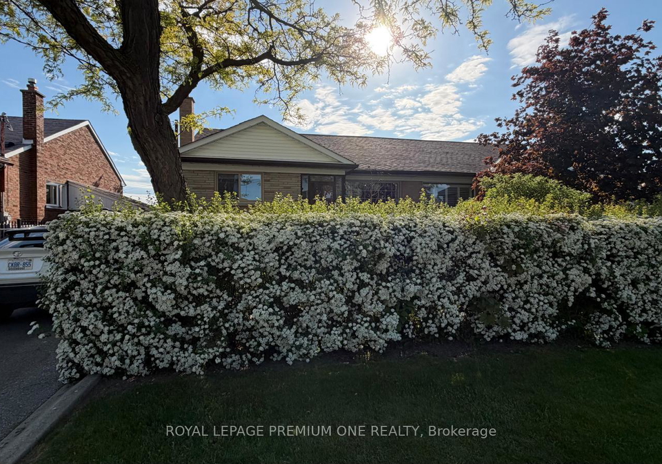 73-kanarick-crescent-toronto-york-ontario-w13730834