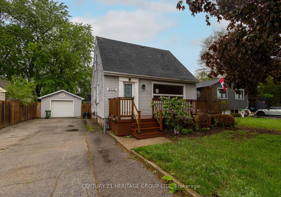 2232-queensway-drive-burlington-ontario-w13730842