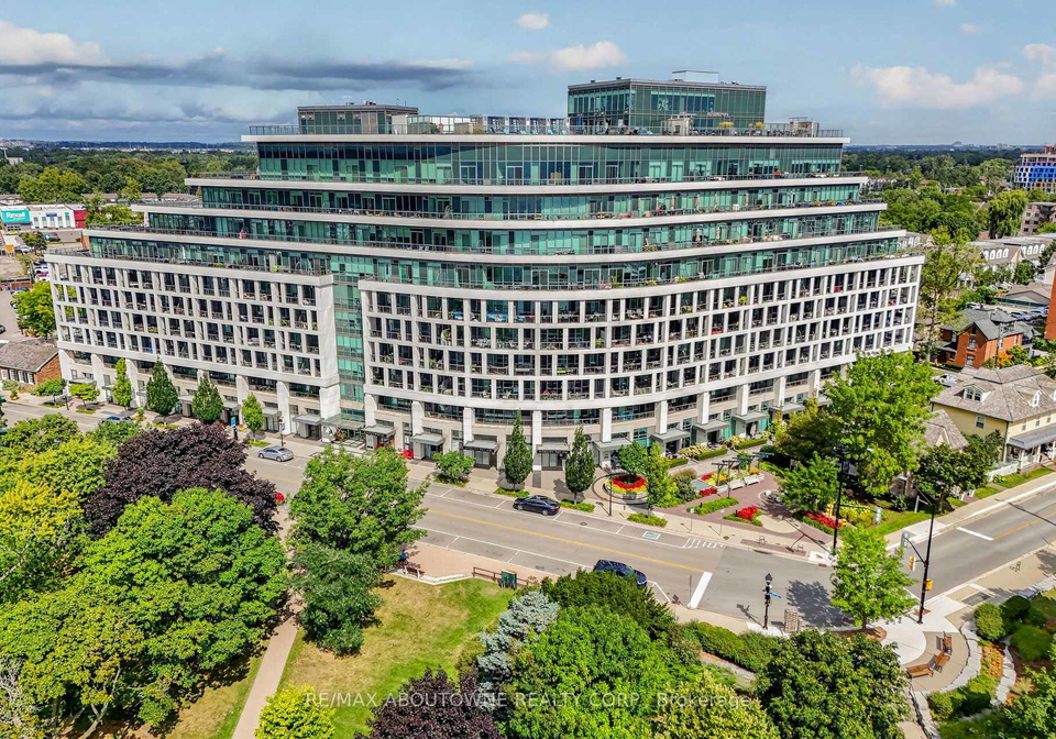 11-bronte-road-oakville-ontario-w13730964