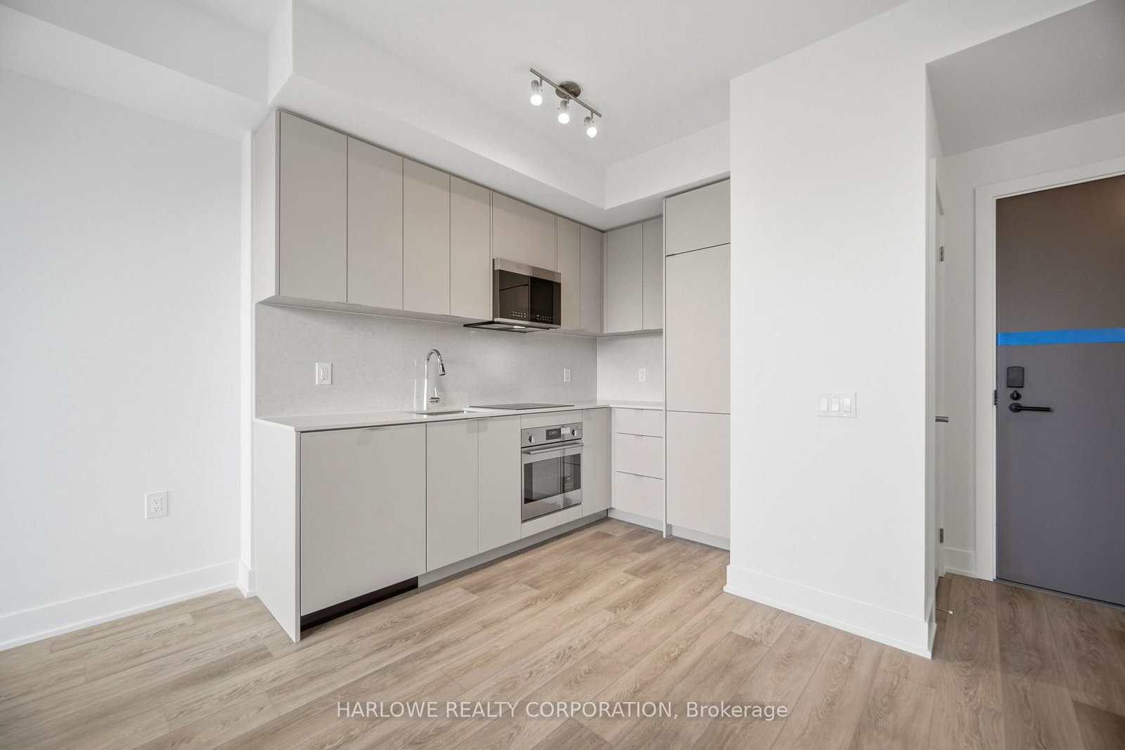 2088-james-street-burlington-ontario-w13731094