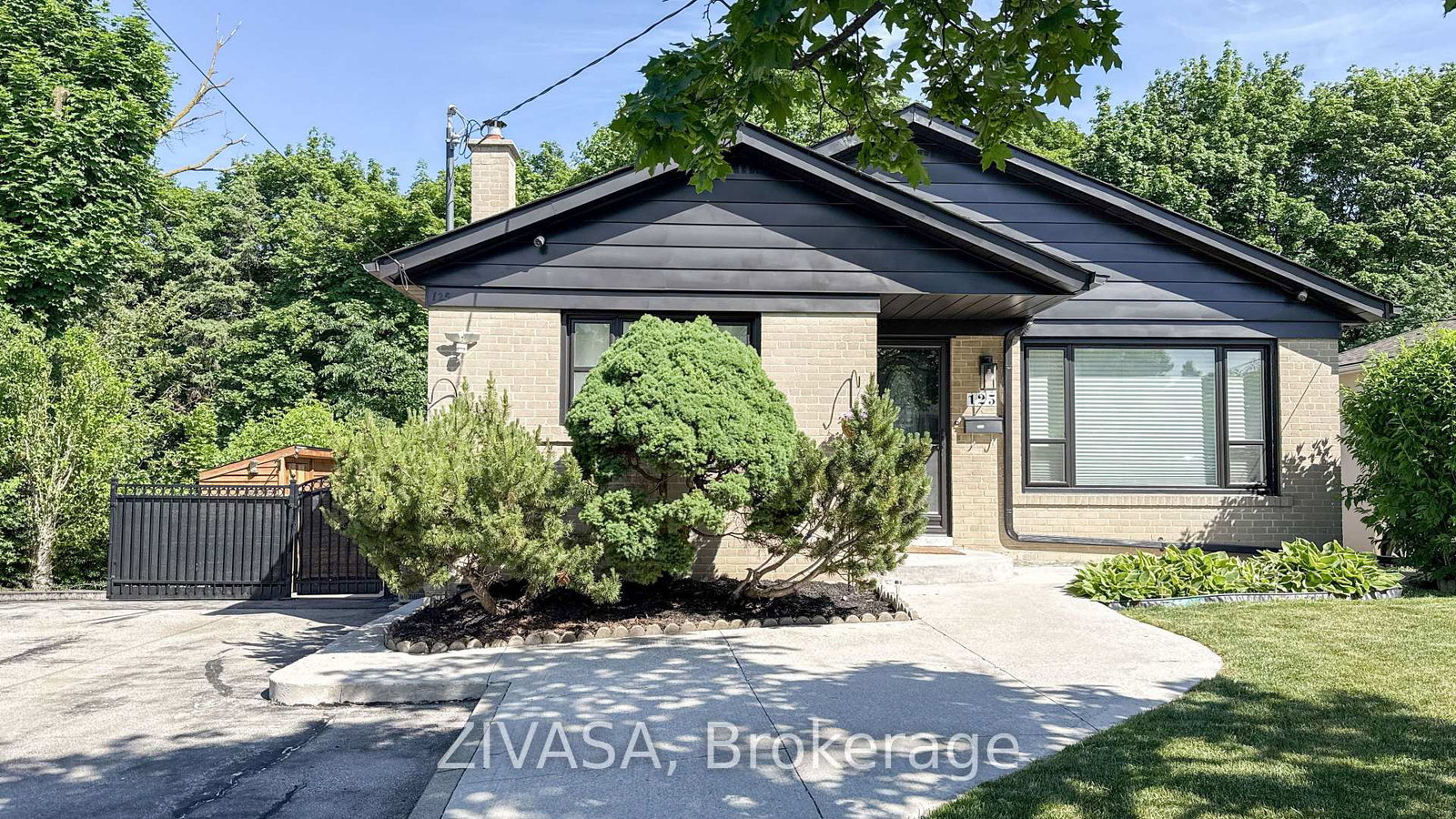 125-jeffcoat-drive-toronto-etobicoke-ontario-w13731122
