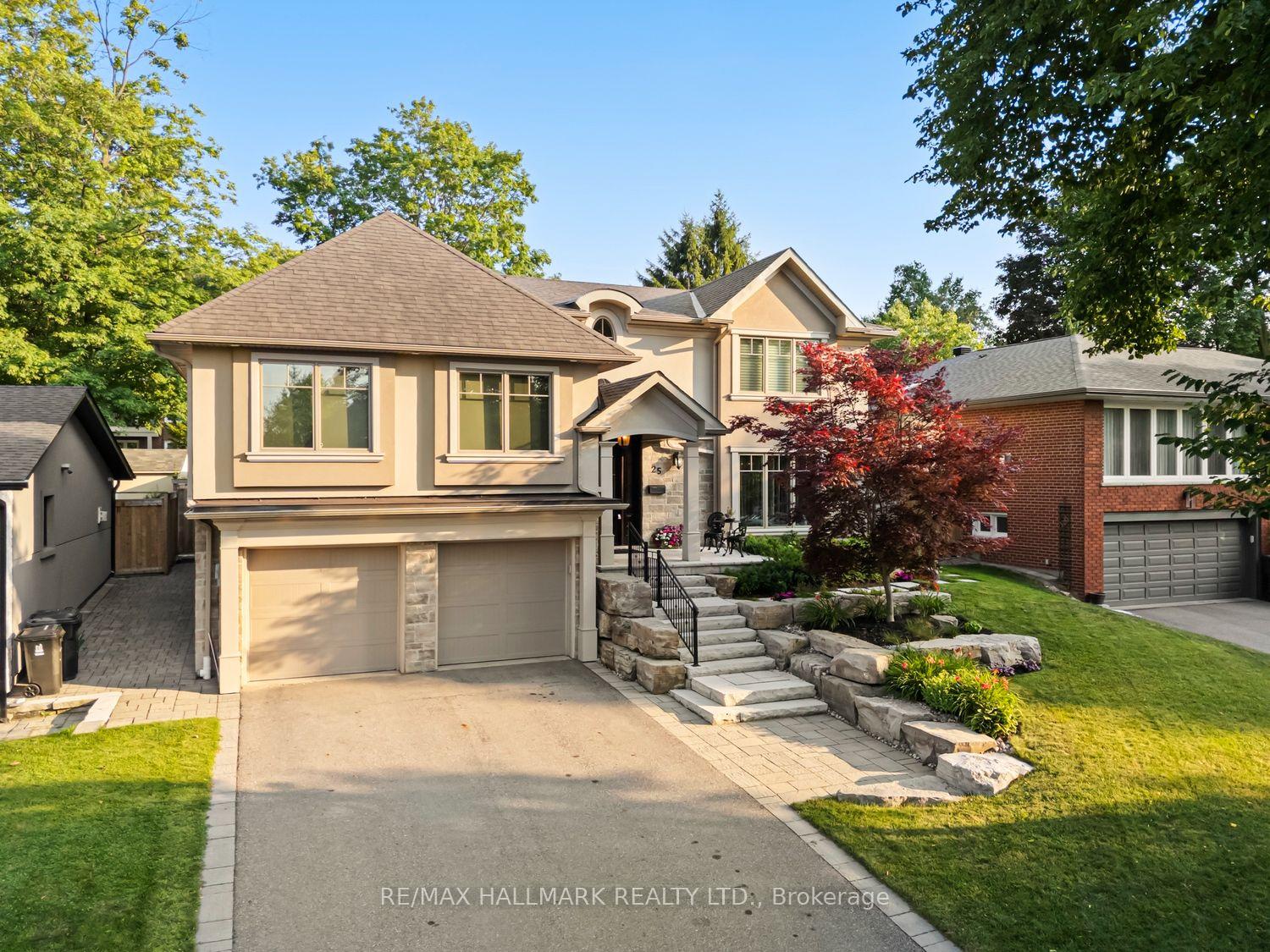 25-queensborough-crescent-toronto-etobicoke-ontario-w13731274