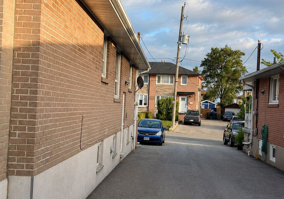 138-lomar-drive-toronto-york-ontario-w13731352
