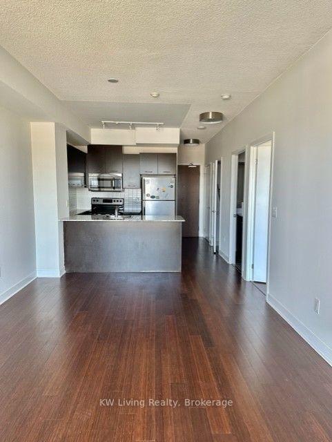 360-square-one-drive-mississauga-ontario-w13731428