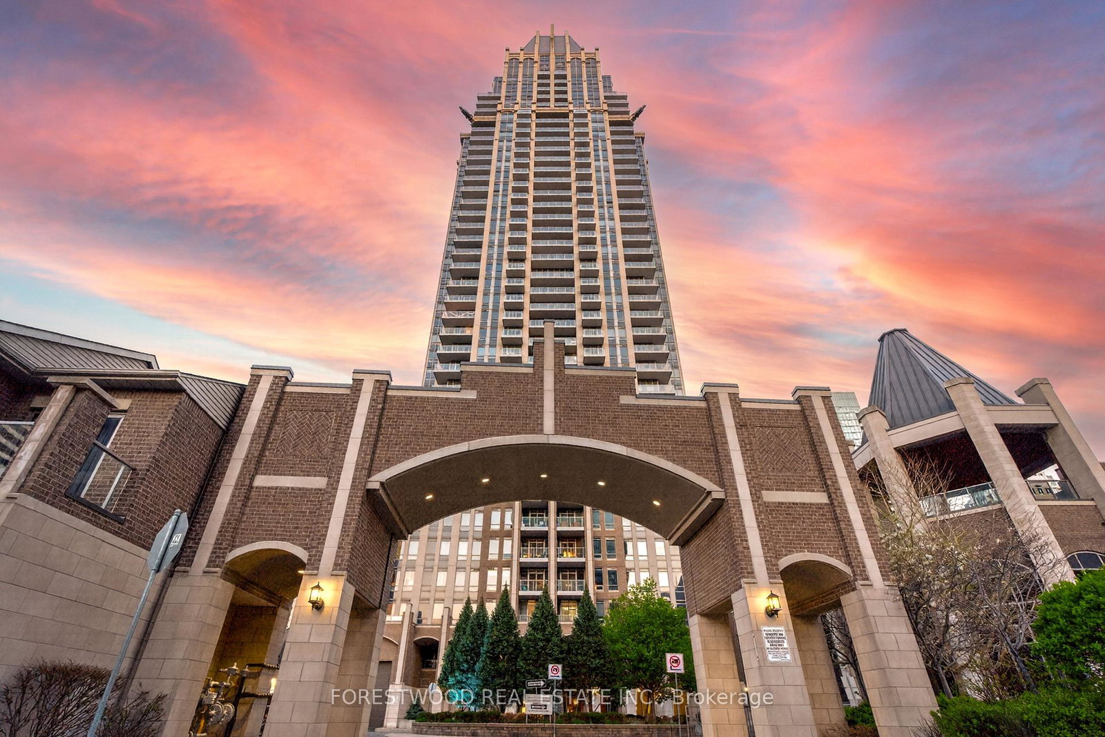388-prince-of-wales-drive-mississauga-ontario-w13731544
