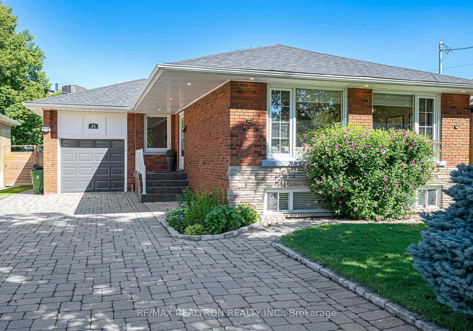 44-fenley-drive-toronto-etobicoke-ontario-w13731574