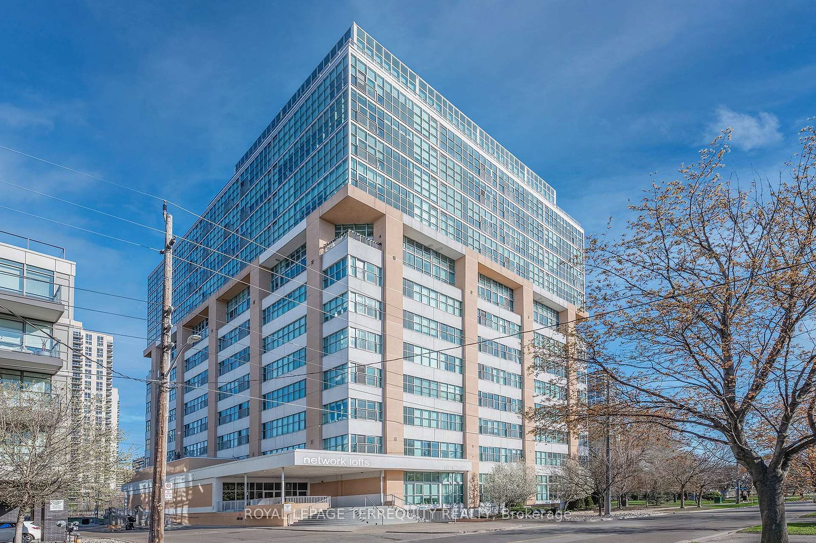 2-fieldway-road-toronto-etobicoke-ontario-w13732040