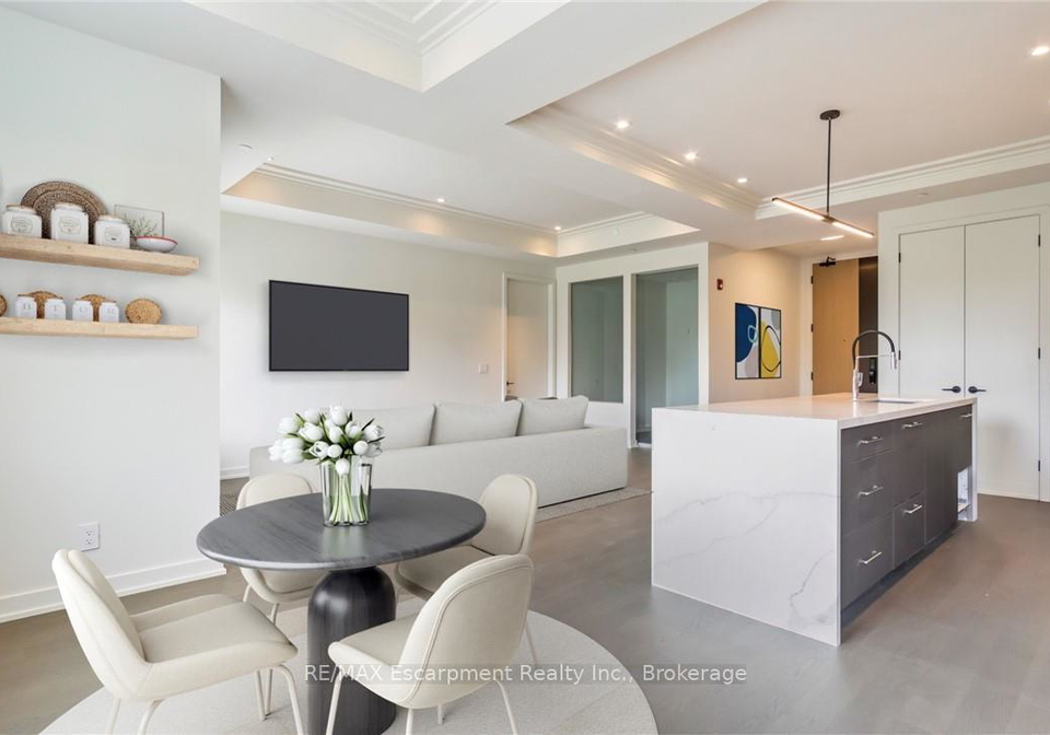 123-maurice-drive-oakville-ontario-w13732228
