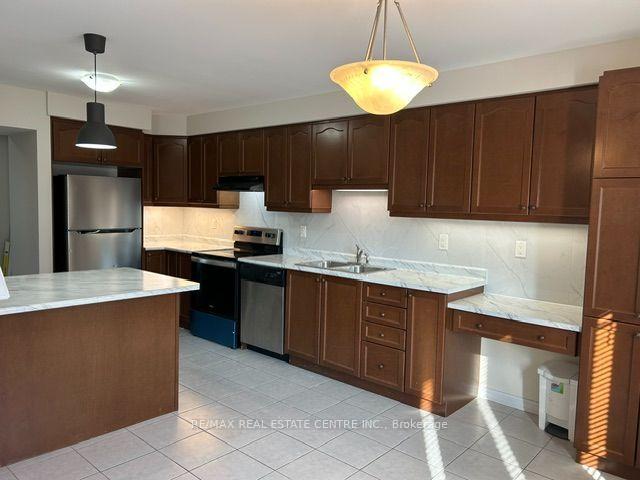 6020-derry-road-milton-ontario-w13732256