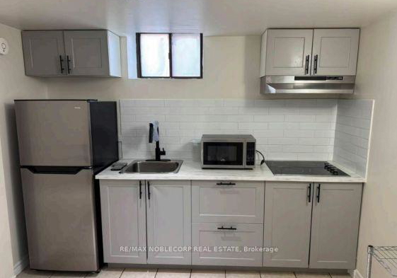 131-redwater-drive-toronto-etobicoke-ontario-w13732330