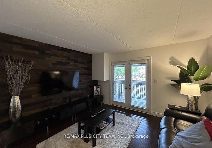 2030-cleaver-avenue-burlington-ontario-w13732360