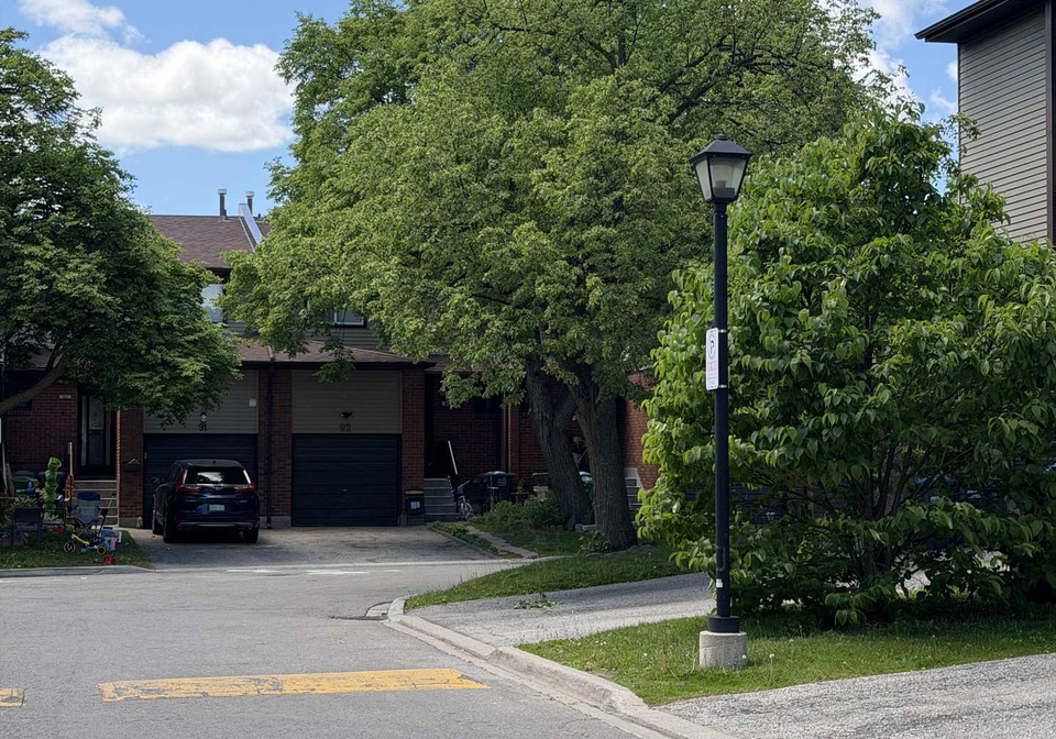 48-carleton-place-s-brampton-ontario-w13732762