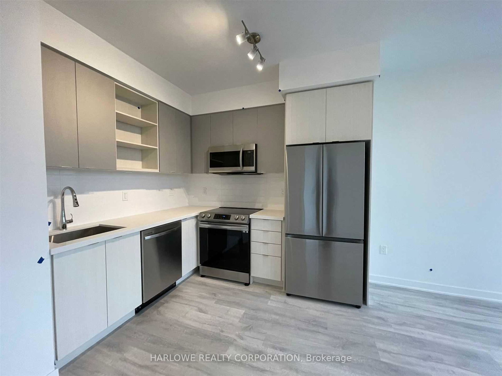 4655-metcalfe-avenue-mississauga-ontario-w13733172