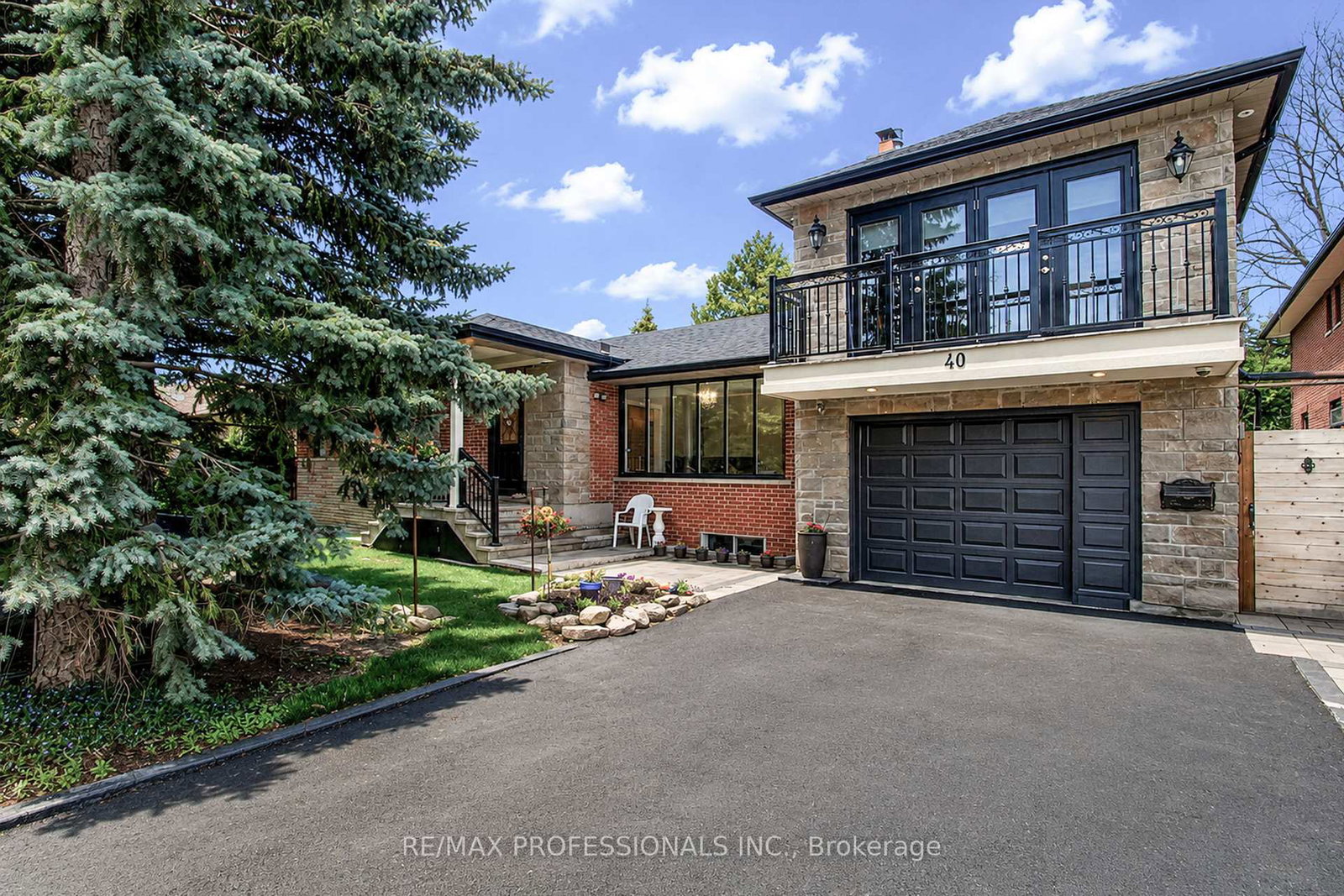 40-cowley-avenue-toronto-etobicoke-ontario-w13733208