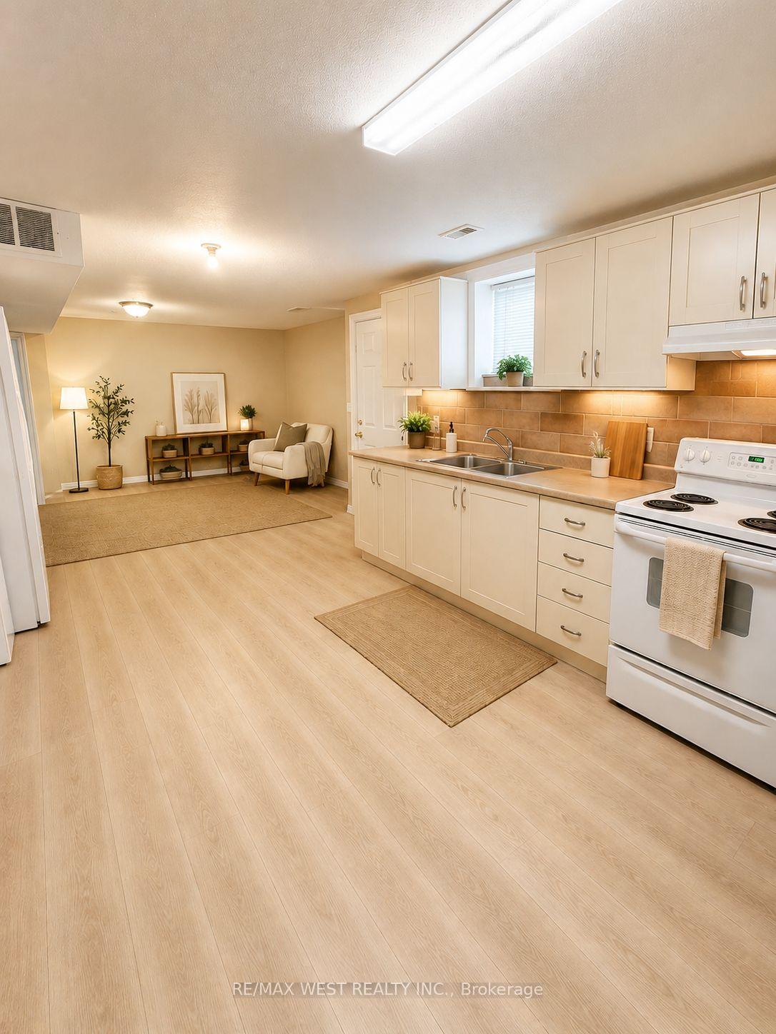 7-waltham-drive-toronto-etobicoke-ontario-w13733272