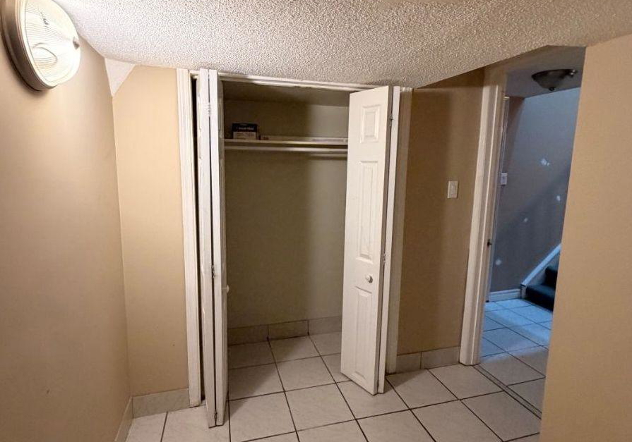 7-waltham-drive-toronto-etobicoke-ontario-w13733272