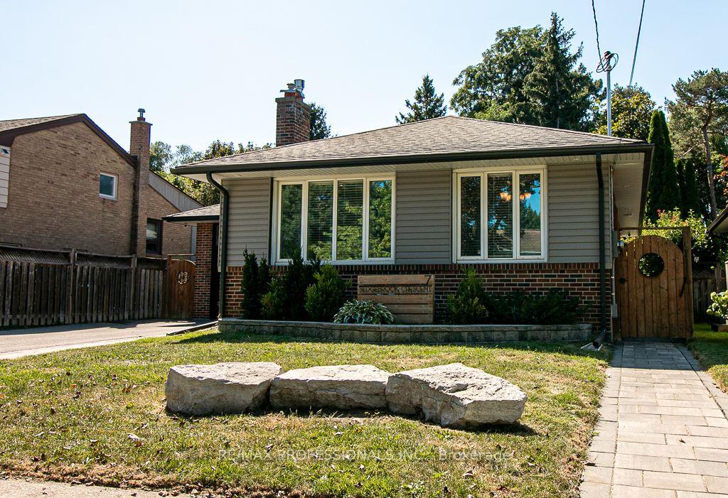 7-sedgebrook-crescent-toronto-etobicoke-ontario-w13733318