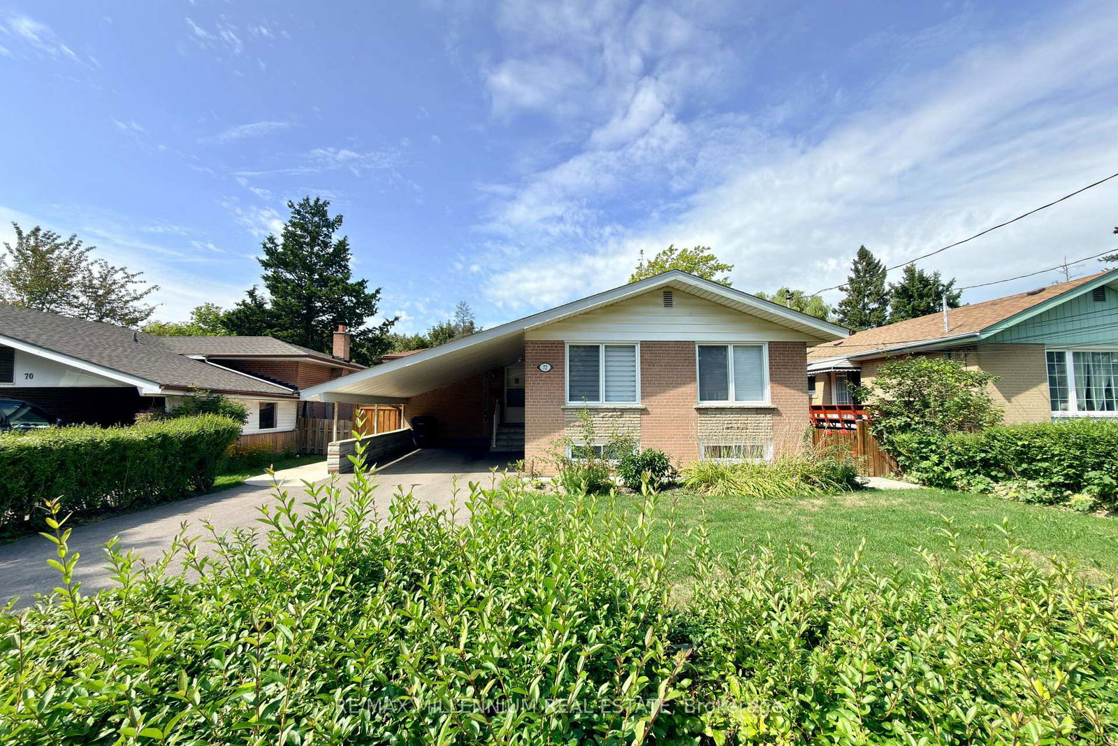 72-hadrian-avenue-toronto-etobicoke-ontario-w13733462
