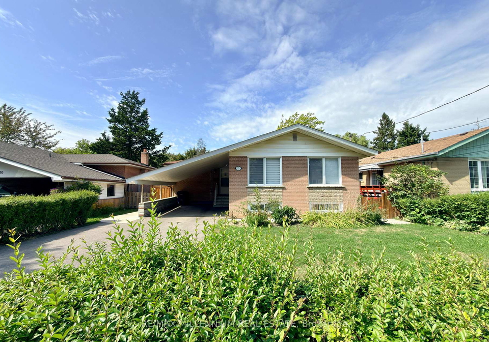 72-hadrian-avenue-toronto-etobicoke-ontario-w13733462