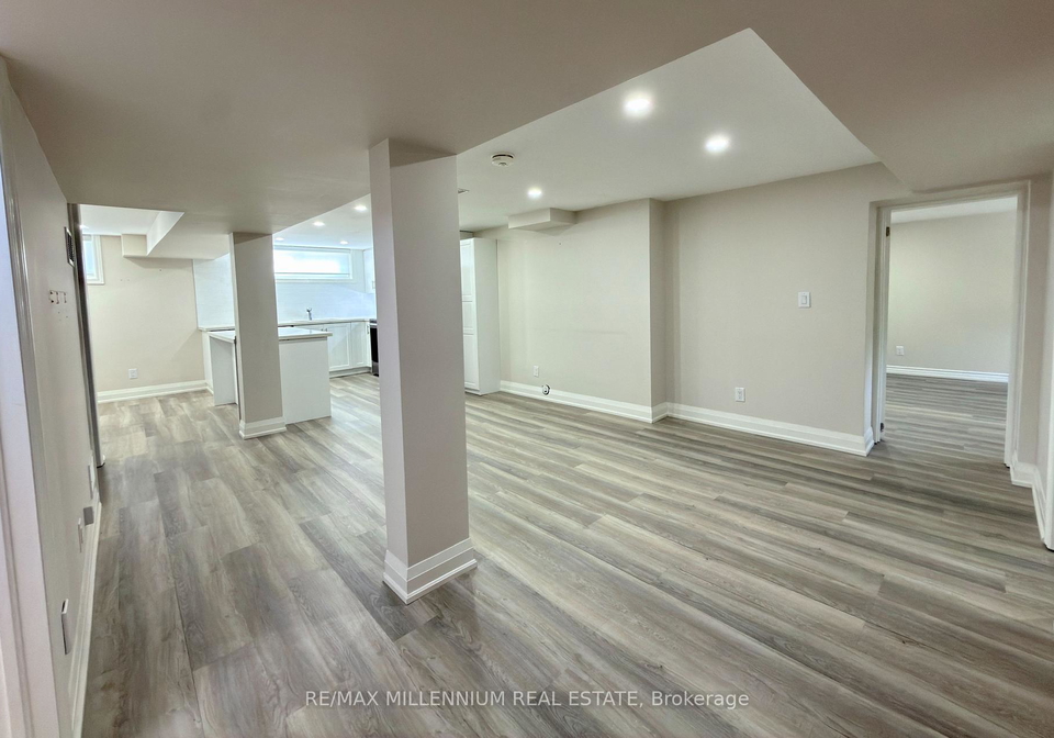 72-hadrian-avenue-toronto-etobicoke-ontario-w13733462