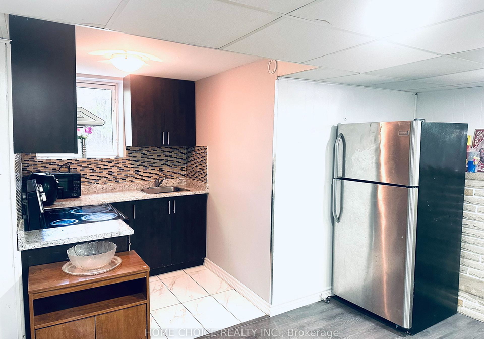 130-earnscliffe-circle-brampton-ontario-w13733852