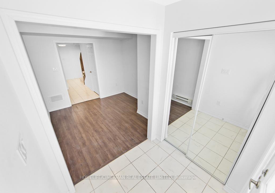 552-buckeye-court-milton-ontario-w13733936