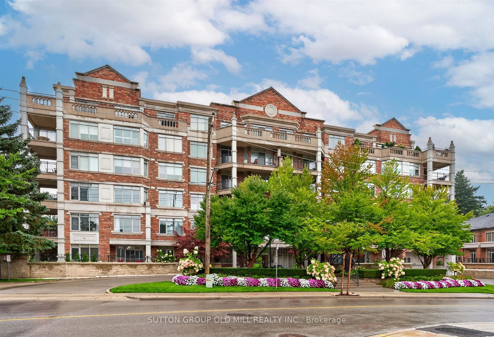 12-old-mill-trail-toronto-etobicoke-ontario-w13734194