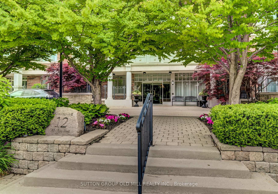 12-old-mill-trail-toronto-etobicoke-ontario-w13734194